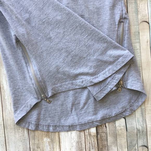 Men's Scallop Tee with Zipper Trim On Sides - Picture 4 of 5